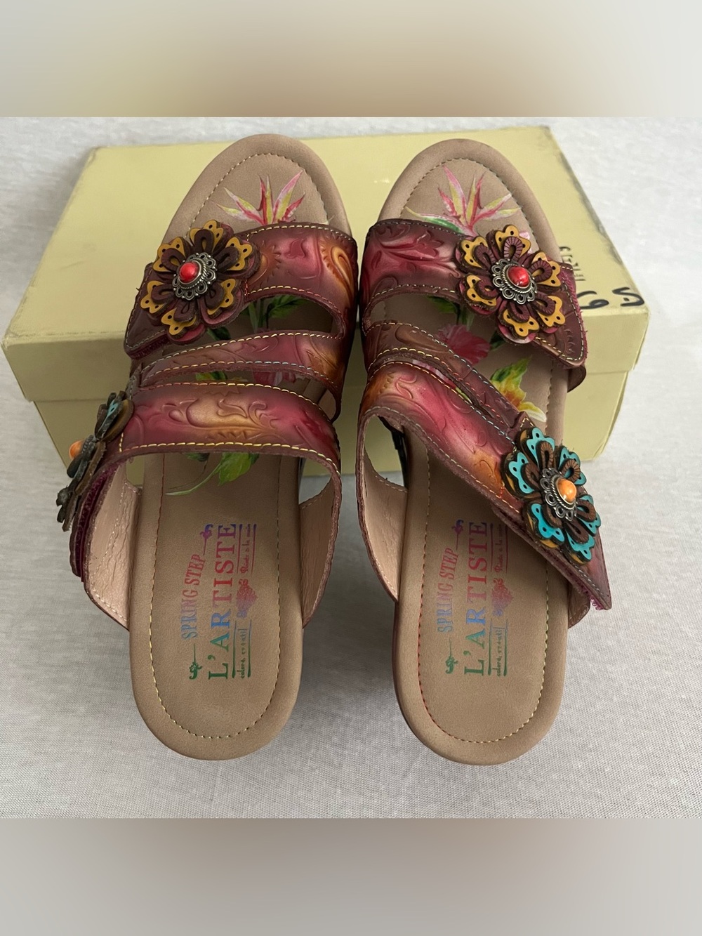 L'Artiste Spring Step Bleeker Floral Embellished Tooled Leather Wedge Sandals - Picture 6 of 8